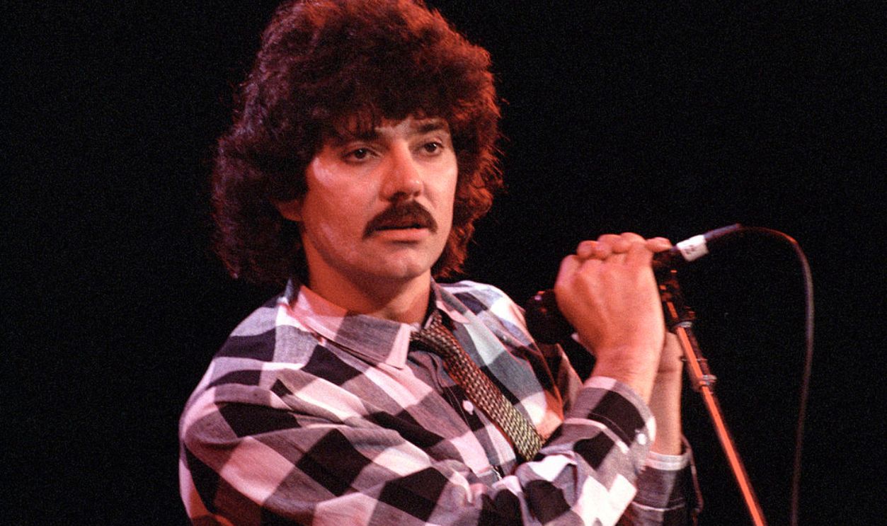 SAN FRANCISCO, UNITED STATES - MARCH 2: Mickey Thomas performing with Jefferson Starship at the Bay Area Music Awards (Bammies) at the San Francisco Civic Center on March 2, 1984.