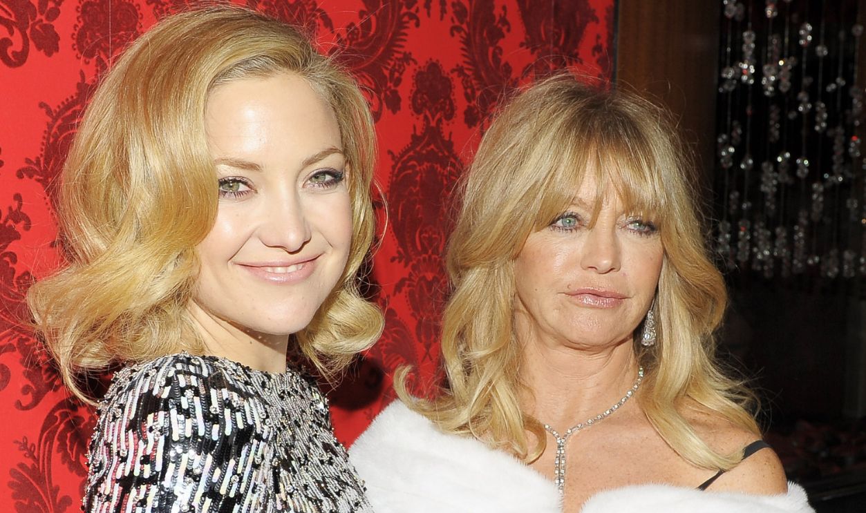 Actresses Kate Hudson (L) and Goldie Hawn attend the after party of the New York premiere of