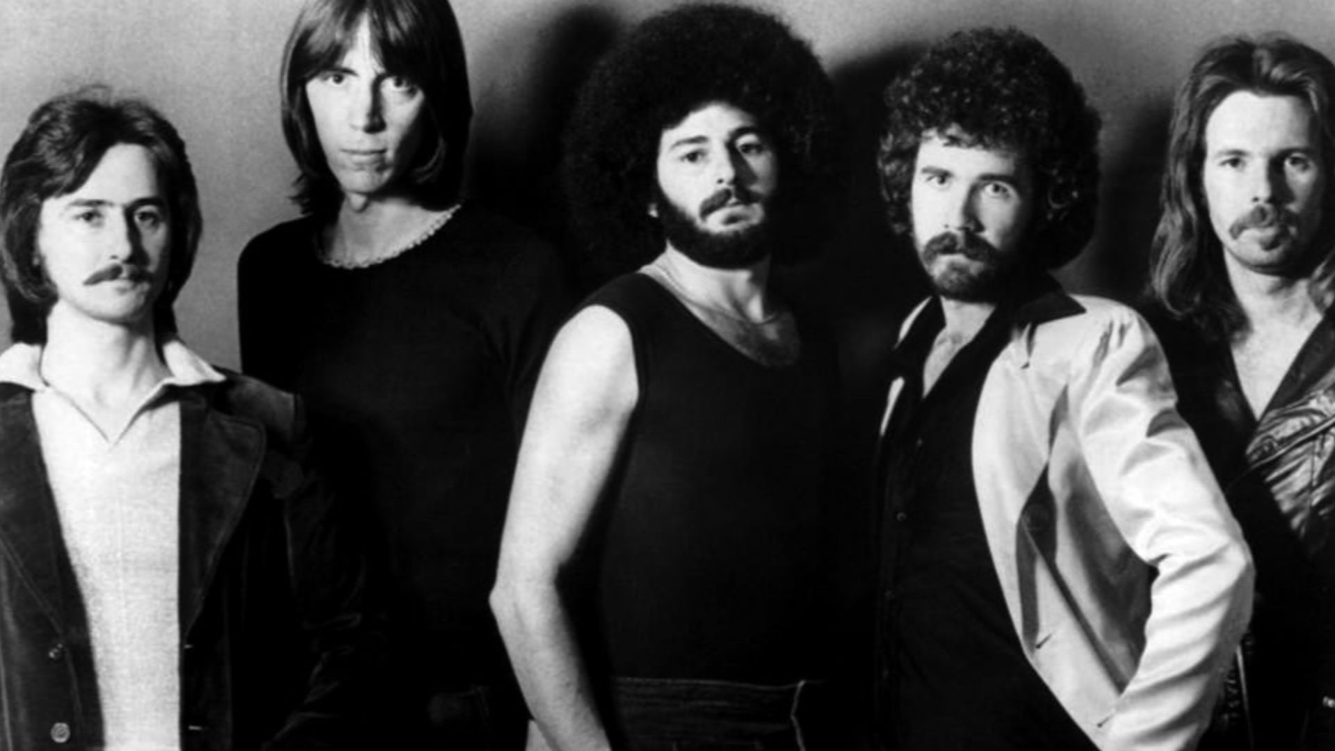 Promotional photo of the US rock group Boston.  From left: Barry Goudreau, Tom Scholz, Sib Hashian, Brad Delp, Fran Sheehan.