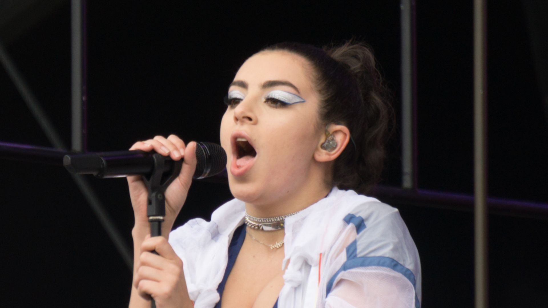 Charli XCX performing at Glastonbury 2017.