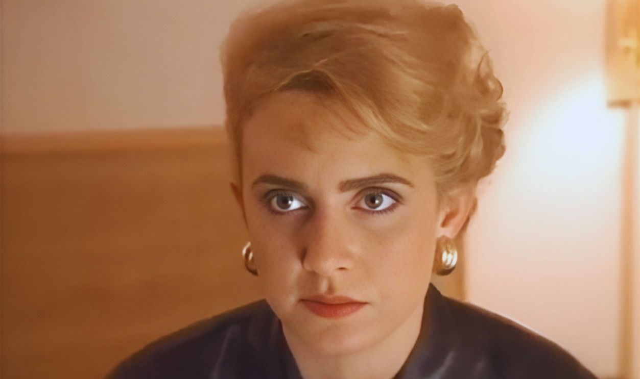 Screenshot from Compelling Evidence (1995) 