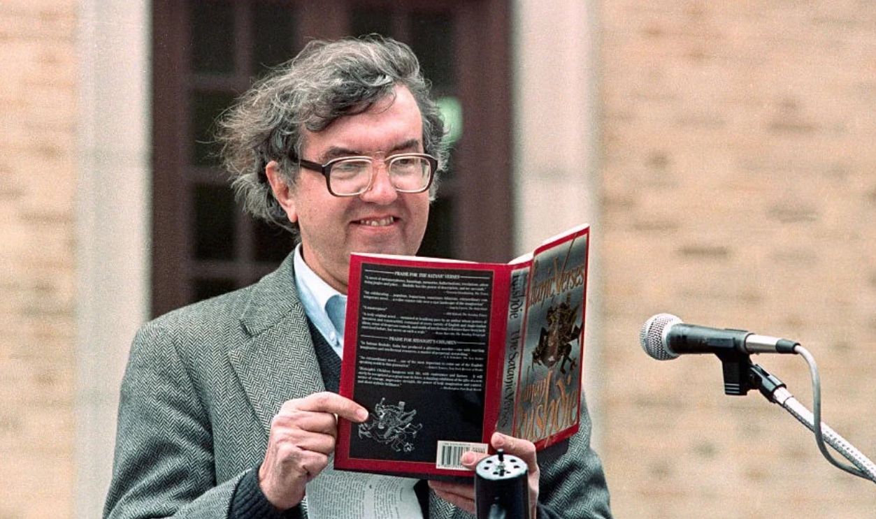 Larry McMurtry Reading The Satanic Verses