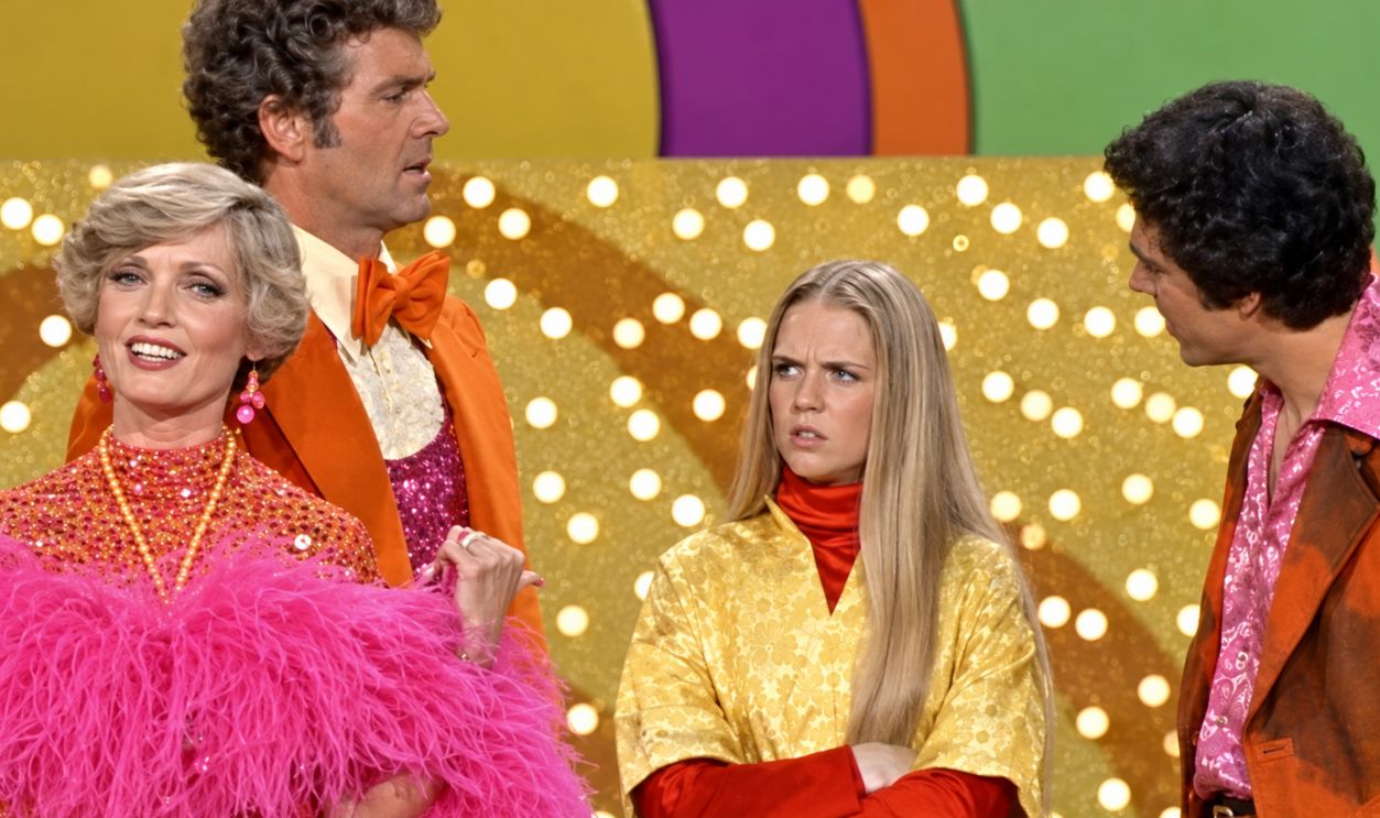 Screenshot from  The Brady Bunch Hour, Paramount Television (1976-1977), Enhanced 