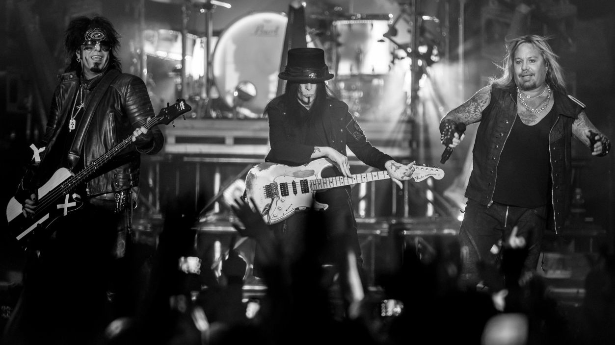 Gettyimages - 496053812, Motley Crue And Alice Cooper Perform At SSE Arena Wembley LONDON, ENGLAND - NOVEMBER 06: (EDITORS NOTE: Image has been converted to black and white.) Nikki Sixx, Mick Mars and Vince Neill of Motley Crue perform at SSE Arena Wembley on November 6, 2015 in London, England.