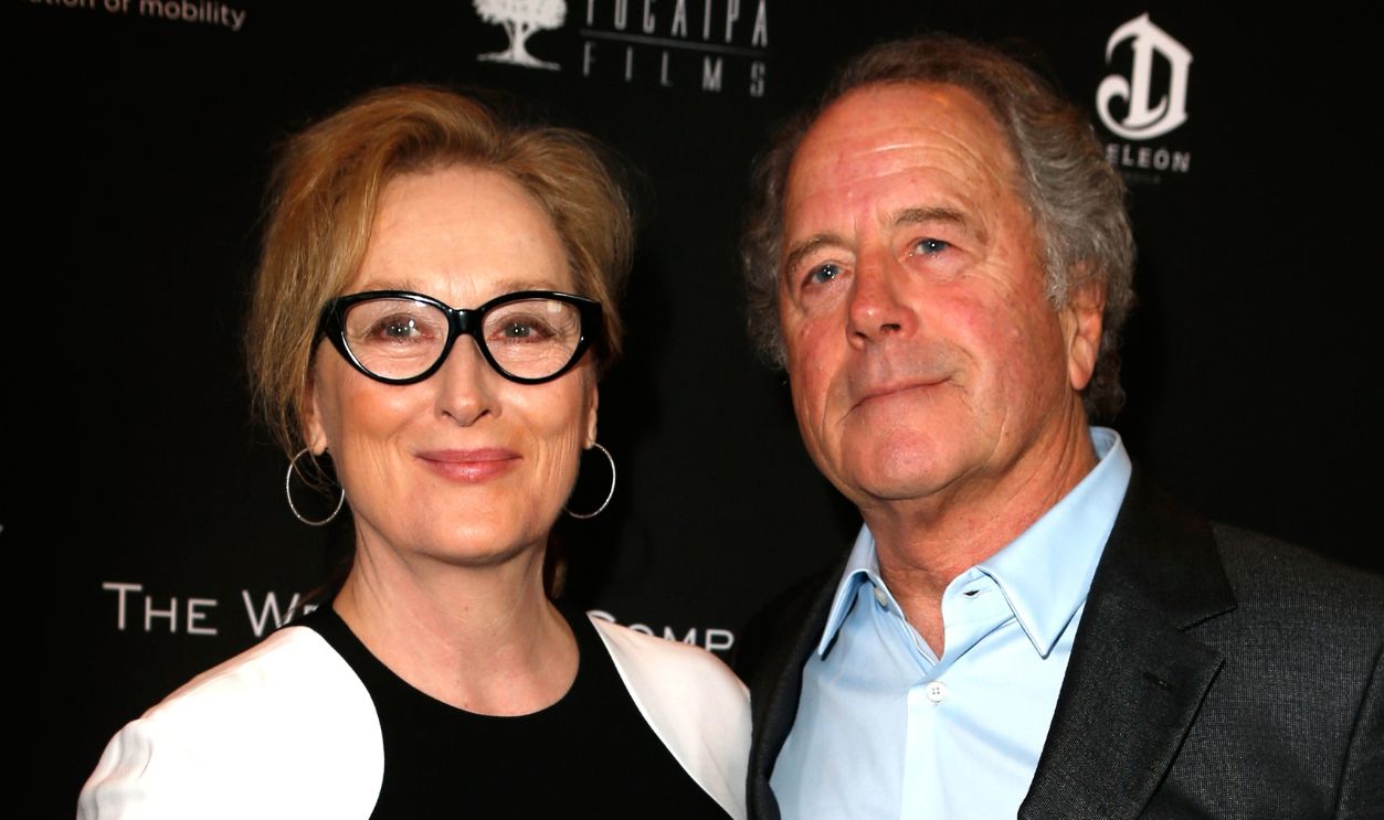 Actress Meryl Streep (L) and sculptor Don Gummer
