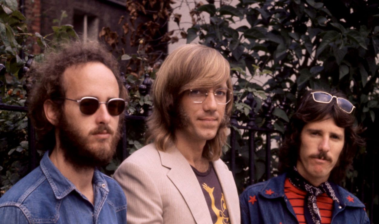 (L-R) American musicians Robby Krieger, Ray Manzarek (1939 - 2013) and John Densmore, of the American rock band The Doors, pose for a group portrait in London, England, August 27, 1970.