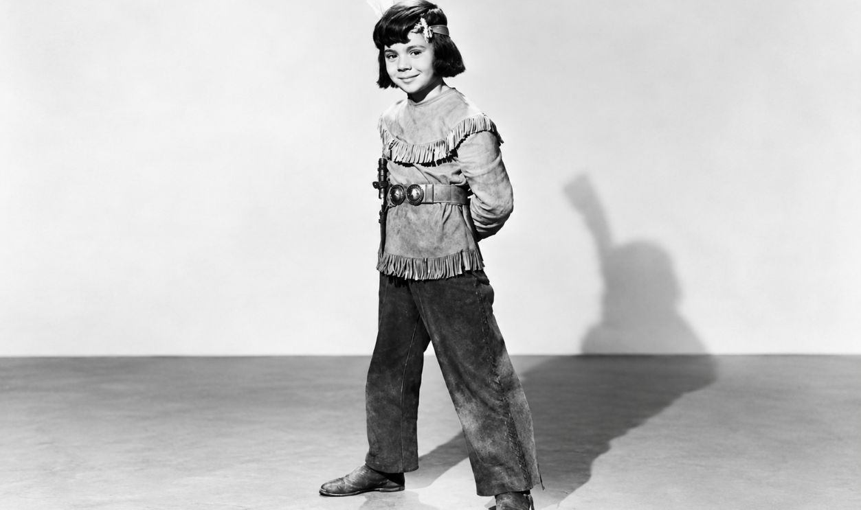 Robert Blake as Little Beaver