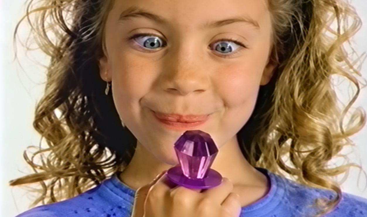 Screenshot from Ring Pop — “A Ring of Flavor You Can Lick” (1980s)