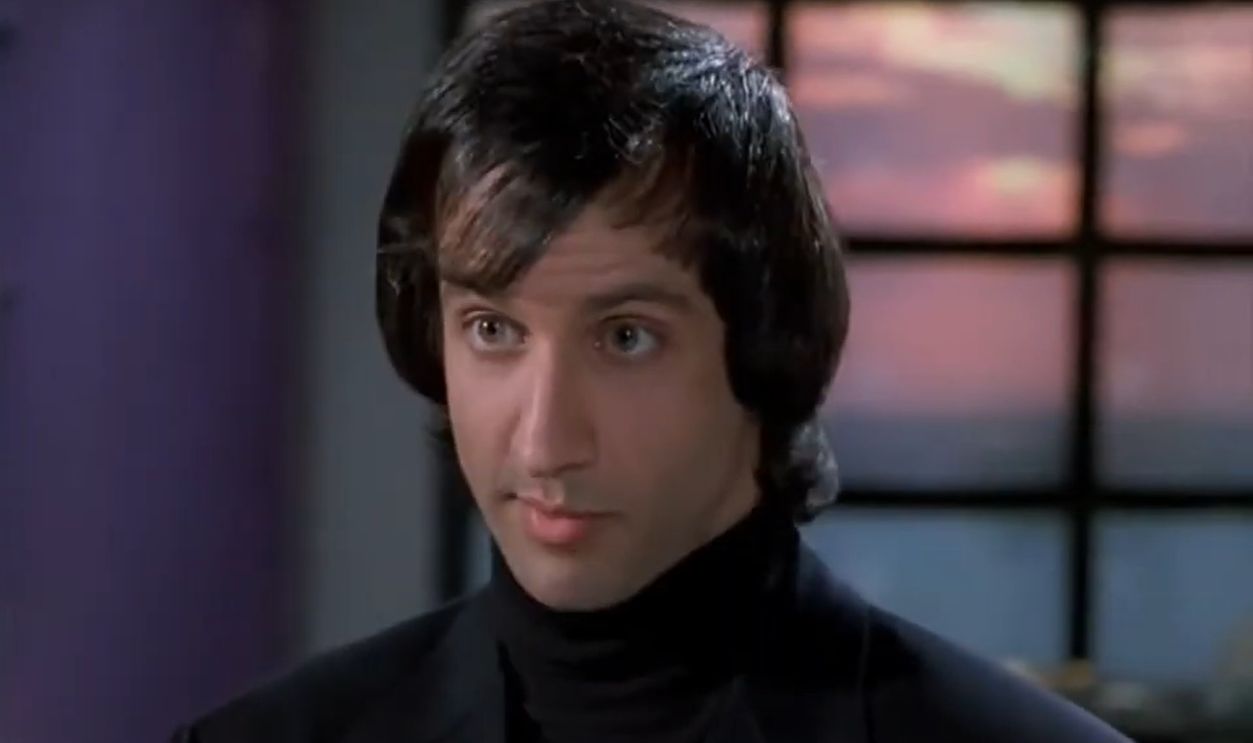 Screenshot from Beverly Hills Cop III (1994)