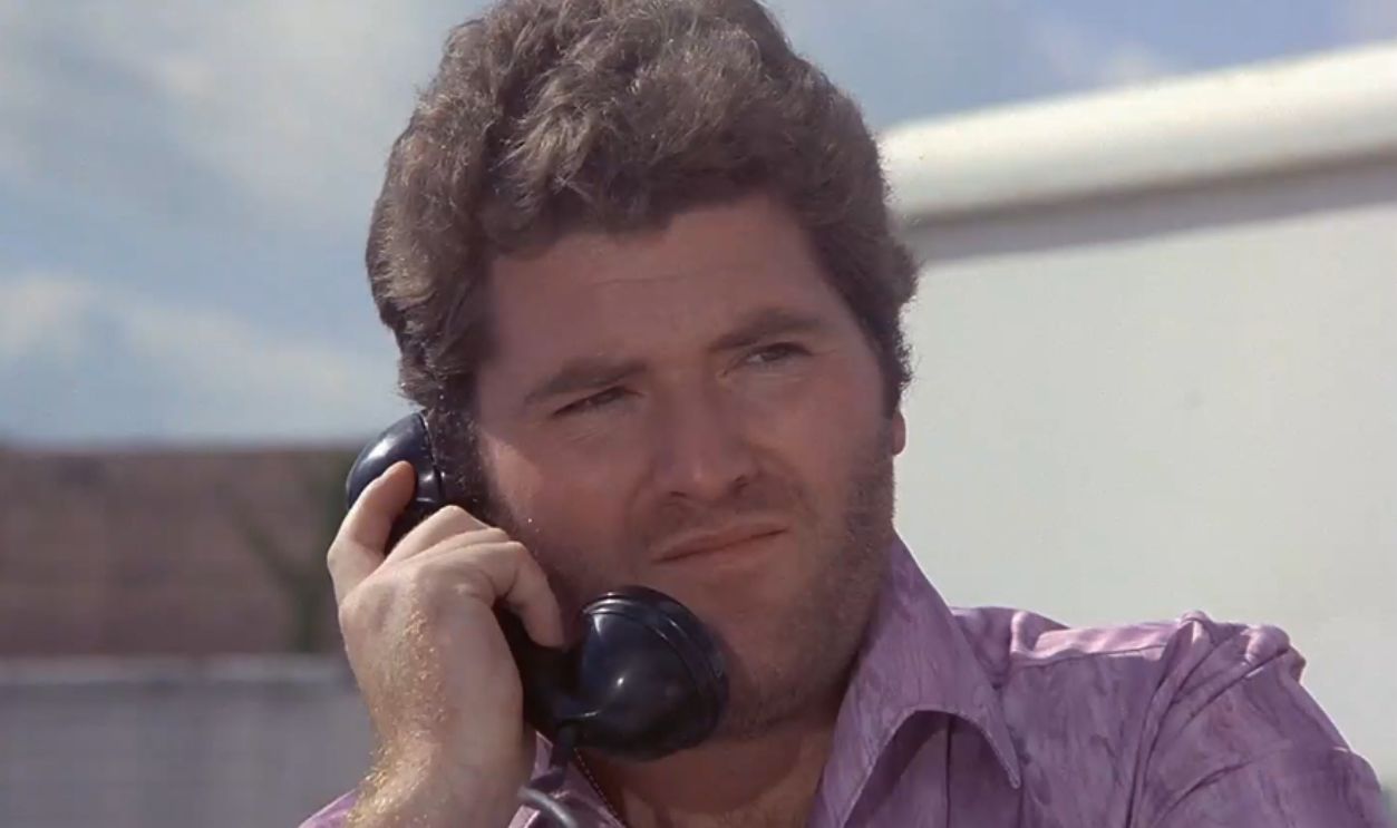 Screenshot from Miami Vice (1984–1990)