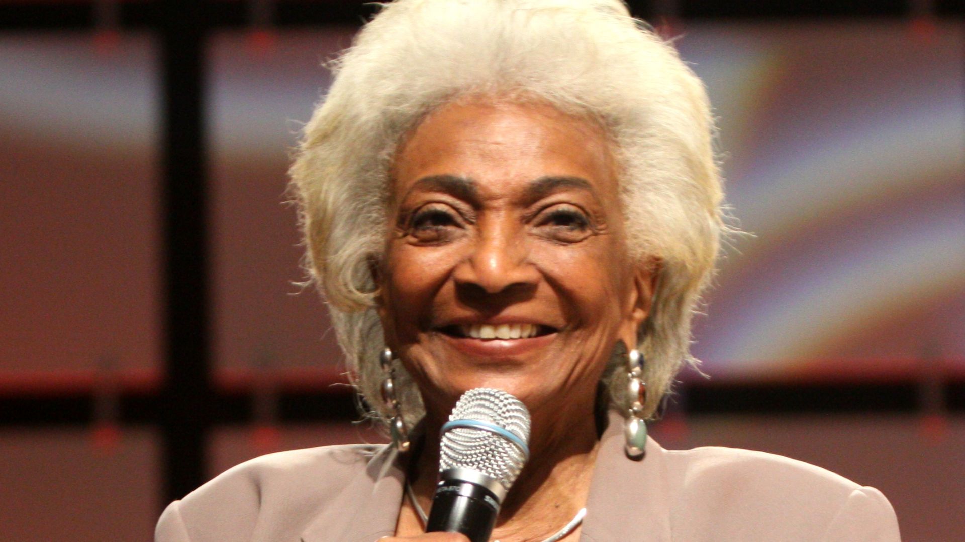 Nichelle Nichols speaking at the 2013 Phoenix Comicon at the Phoenix Convention Center in Phoenix, Arizona.
Please attribute to Gage Skidmore if used elsewhere.