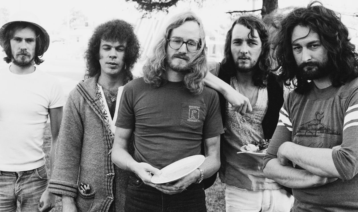 British rock group Supertramp, USA, 11th May 1977. Left to right: bassist Dougie Thomson, drummer Bob Siebenberg, saxophonist John Helliwell, singer and guitarist Roger Hodgson, and singer and keyboardist Rick Davies.