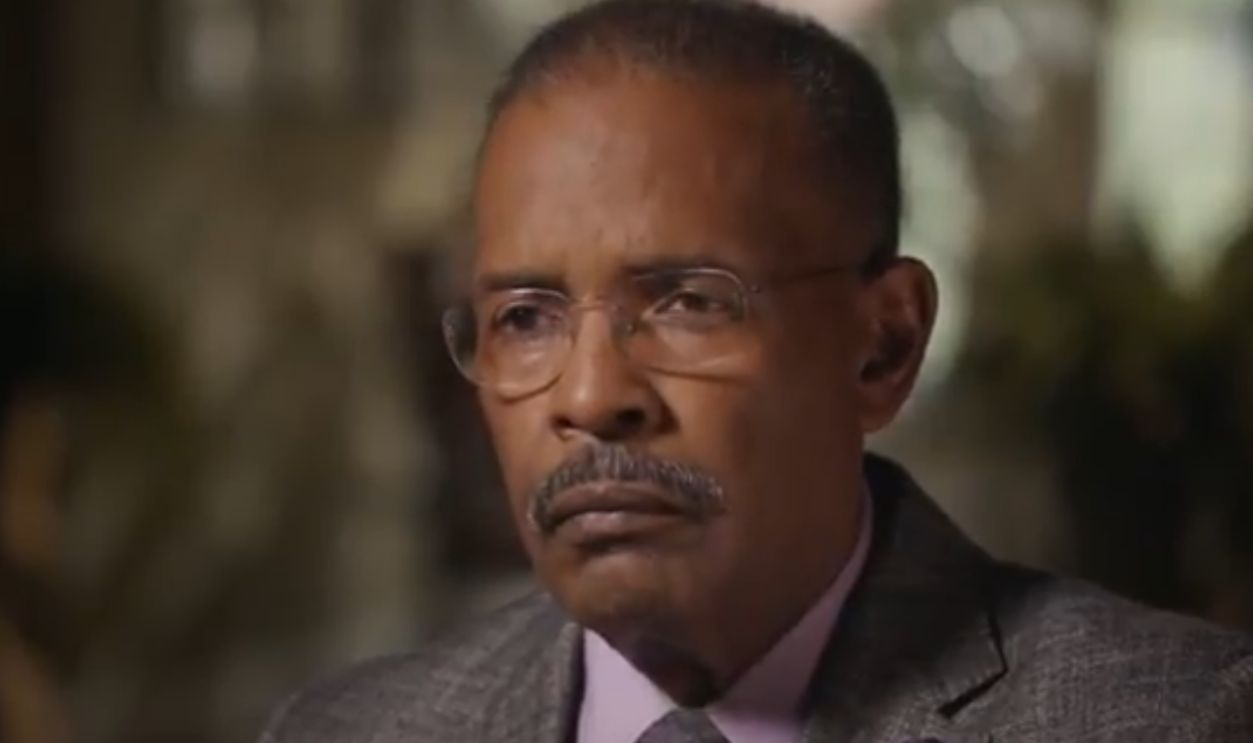 Screenshot from Finding Your Roots (2012–present)