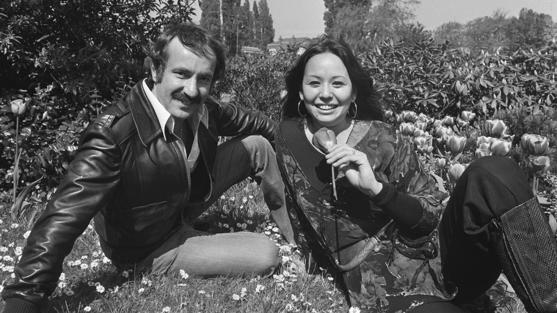 Collectie / Archief : Fotocollectie Anefo
Reportage / Serie : [ onbekend ]
Beschrijving : Yvonne Elliman (zangeres) en producer Robert Stigwood
Datum : 18 mei 1977
Trefwoorden : producers, zangeressen
Persoonsnaam : Elliman, Yvonne, Stigwood, Robert
Fotog