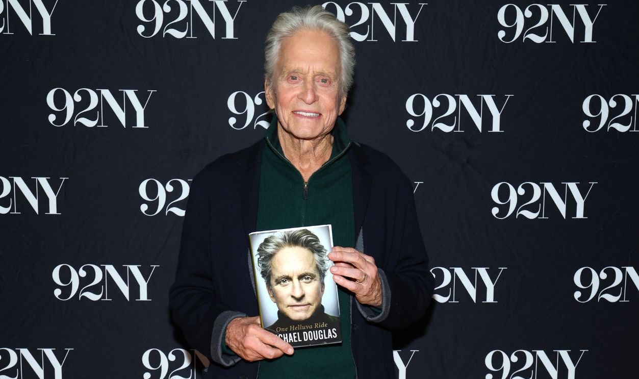 Michael Douglas 2298959617