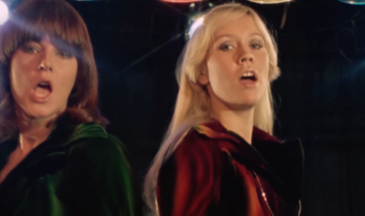 Screenshot from Dancing Queen (1976)