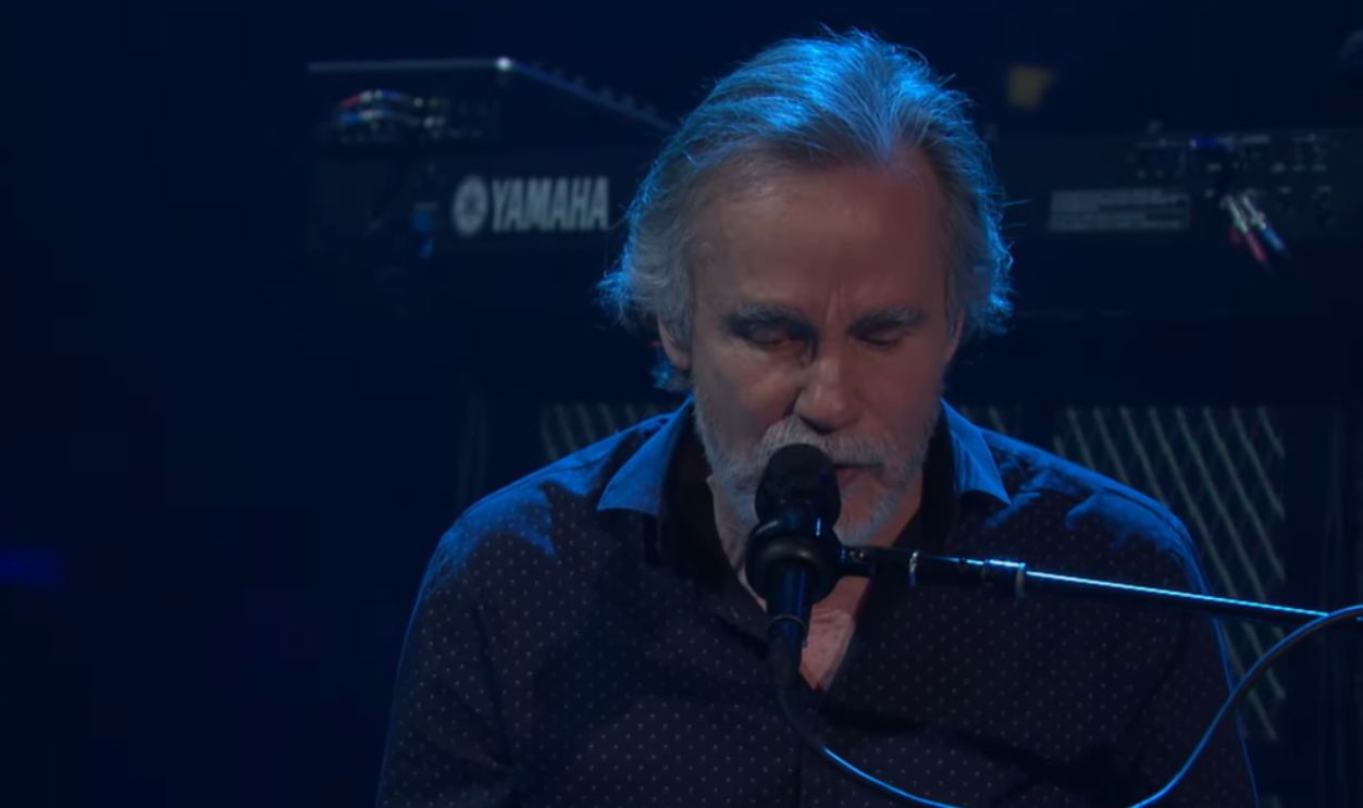 Screenshot from Doctor My Eyes, Asylum Records (1972)