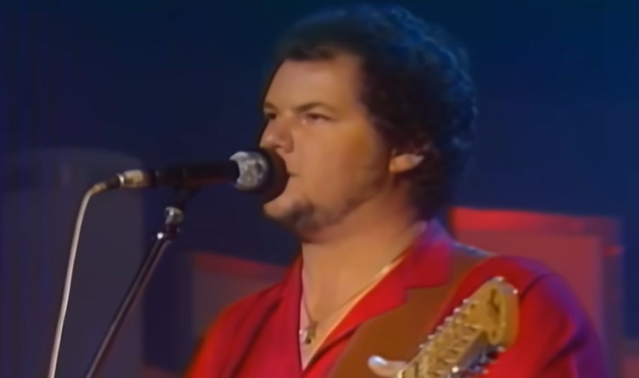 Screenshot from Sailing, Warner Bros. Records (1980)