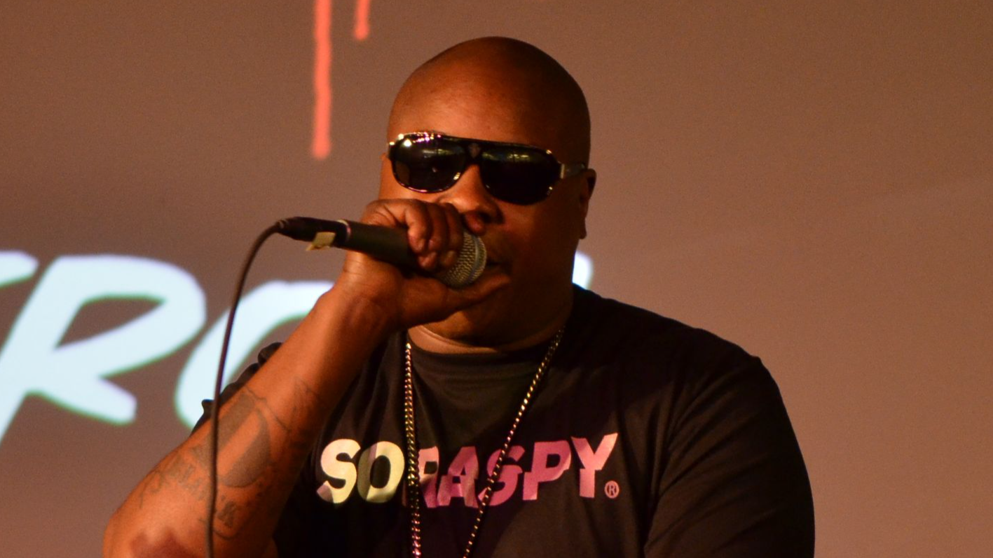 File:Jadakiss Live at Apple Store SoHo.jpg