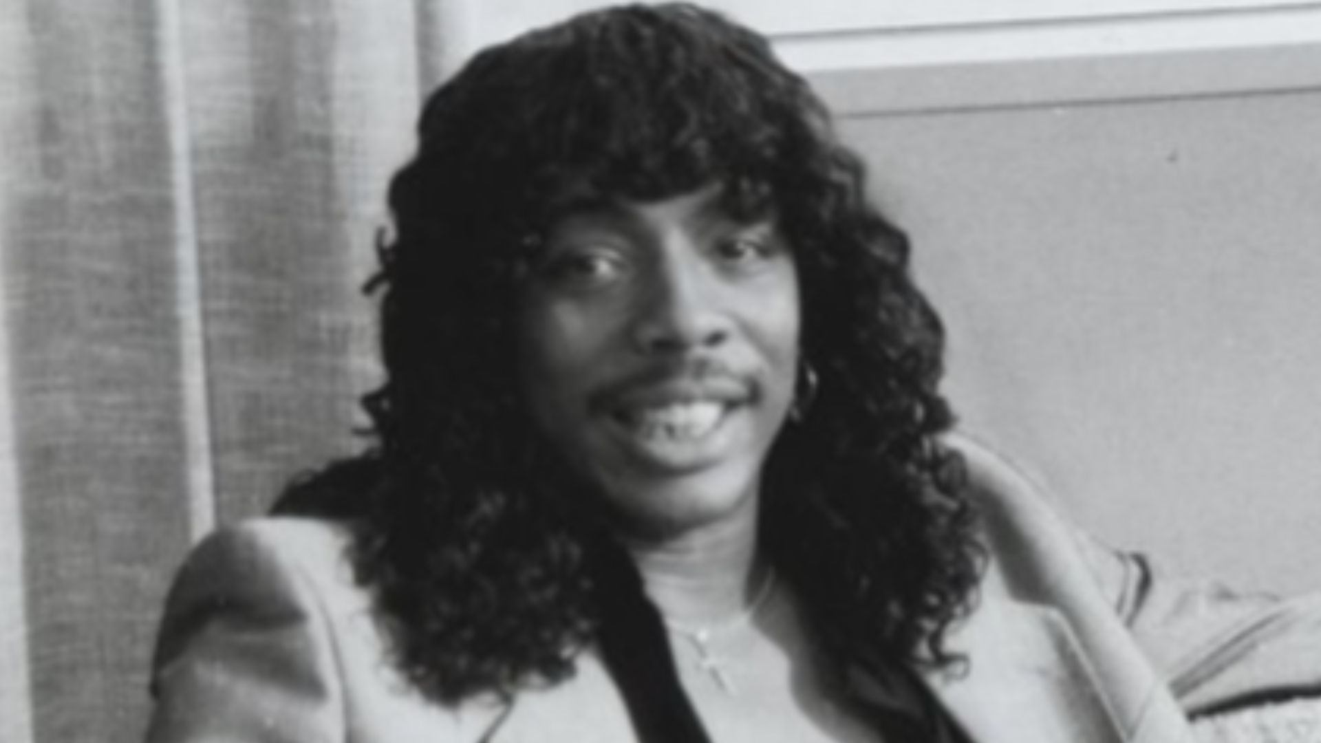 File:Rick James in Lifestyles of the Rich 1984.JPG