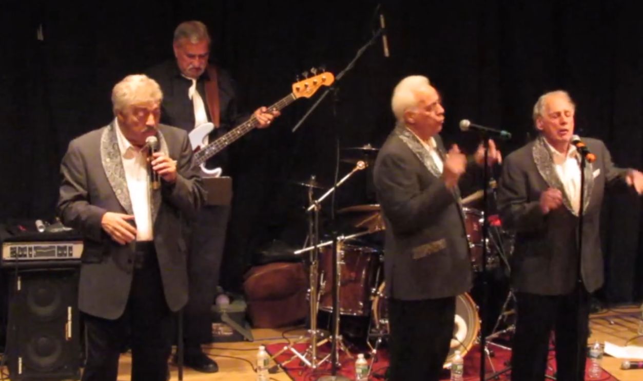 Screenshot from Little Star, Apt Records (1958)