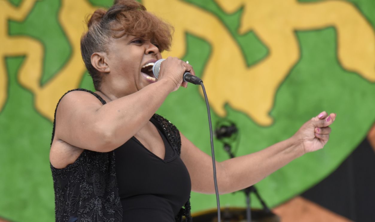NEW ORLEANS, LA - MAY 05: Anita Baker performs during the 2018 New Orleans Jazz & Heritage Festival at Fair Grounds Race Course on May 5, 2018 in New Orleans, Louisiana.