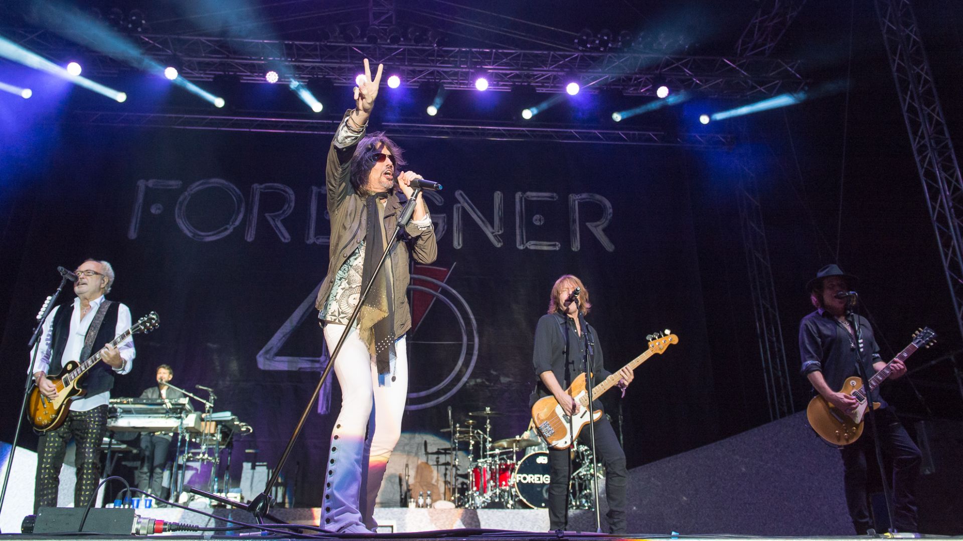 File:2016 Lieder am See - Foreigner - by 2eight - DSC4789.jpg