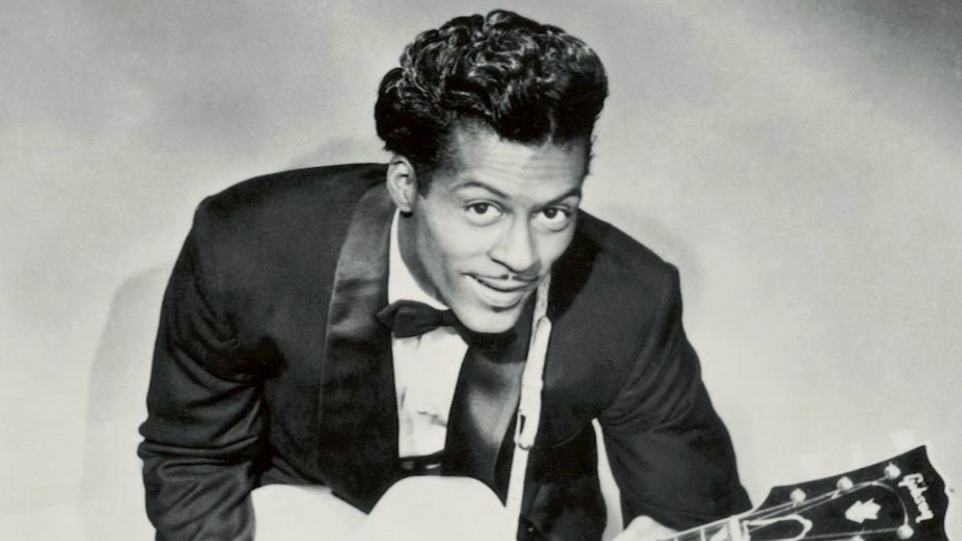 File:Chuck Berry circa 1958.jpg