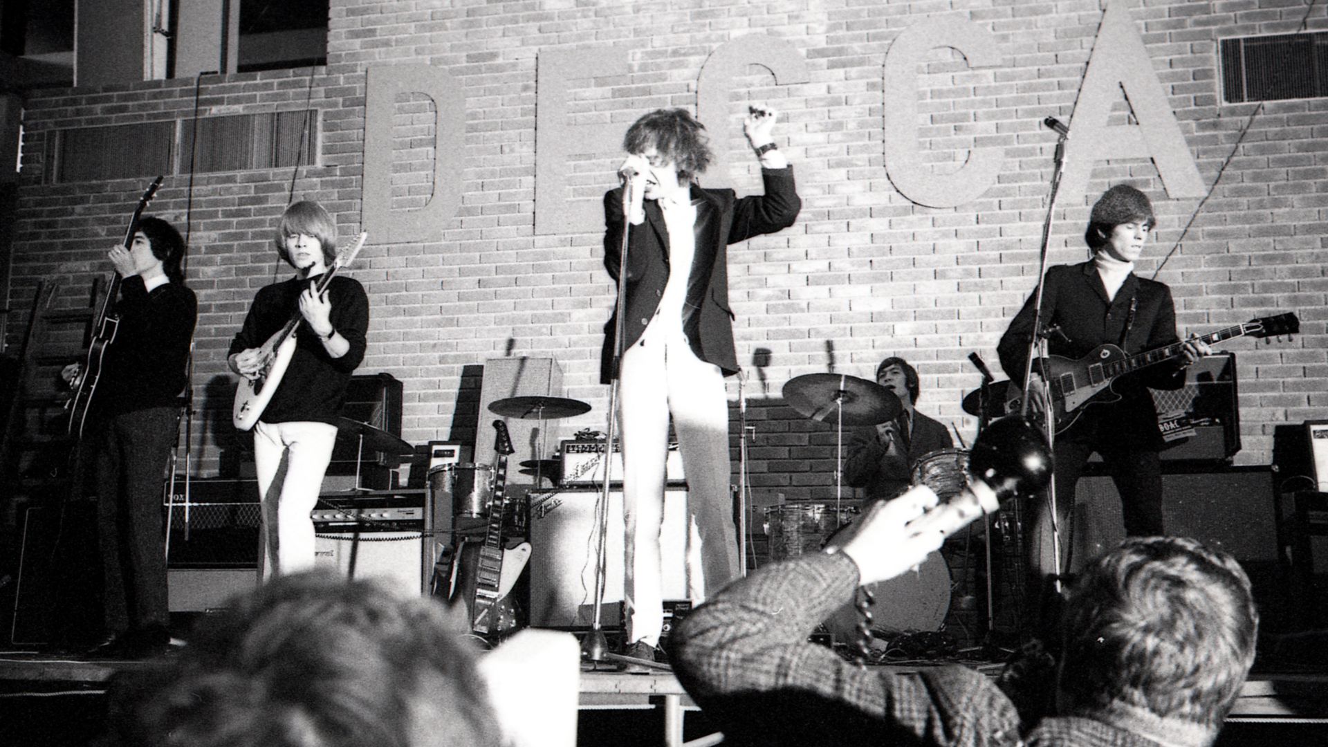 File:The Rolling Stones, konsert i messehallen på Skøyen, 1965.jpg