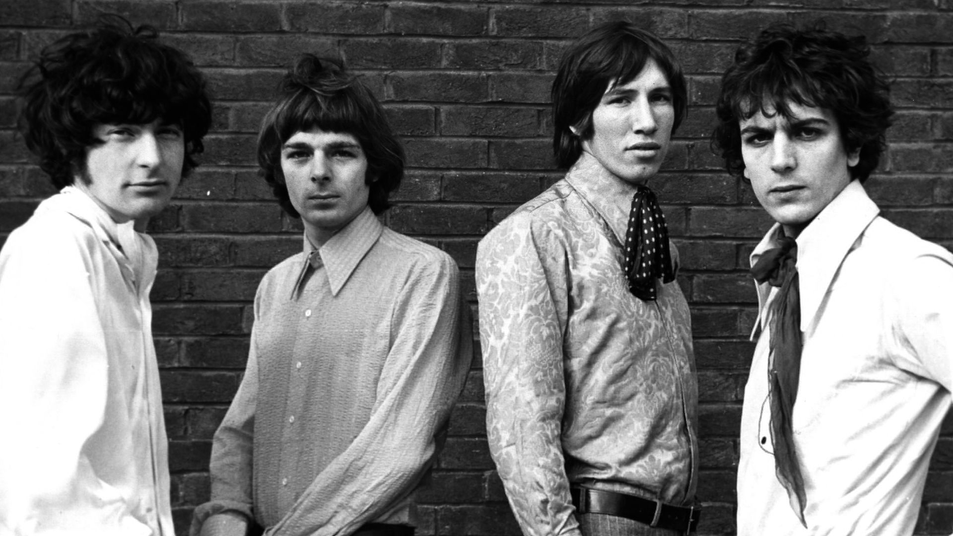 File:Pink Floyd 1967 with Syd Barrett (higher quality).jpg