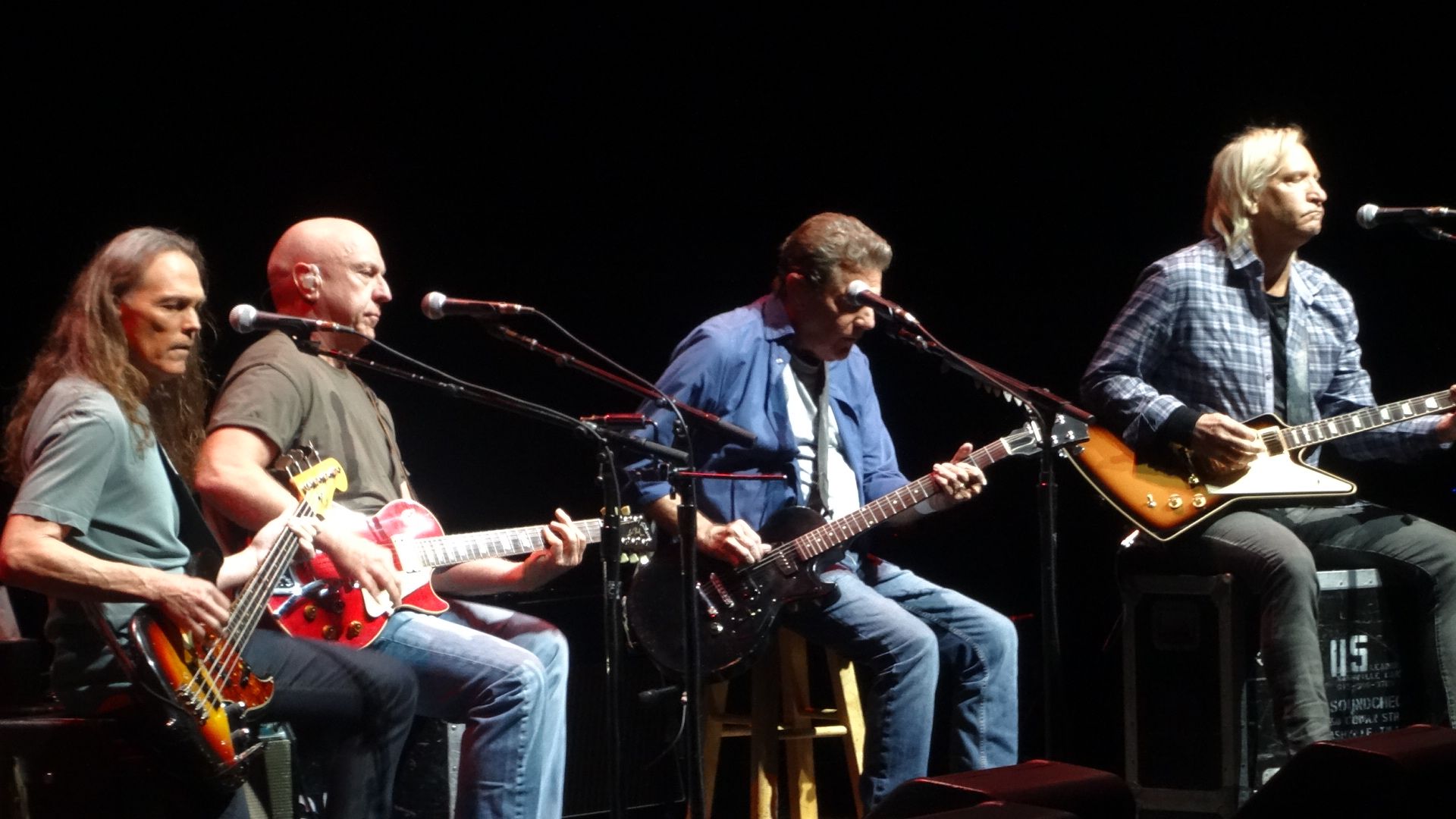 File:Eagles in concert September 2014.jpg