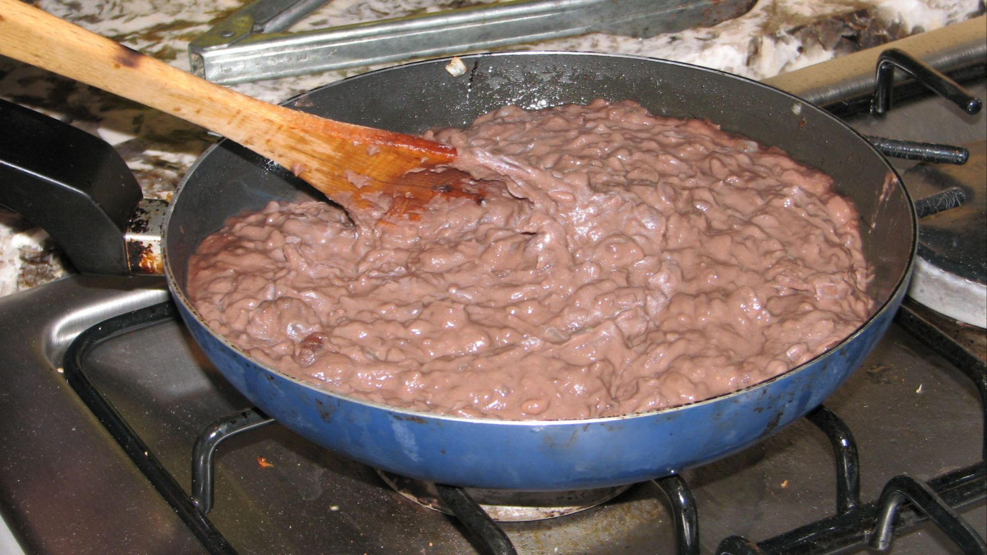 File:Frijoles refritos.jpg