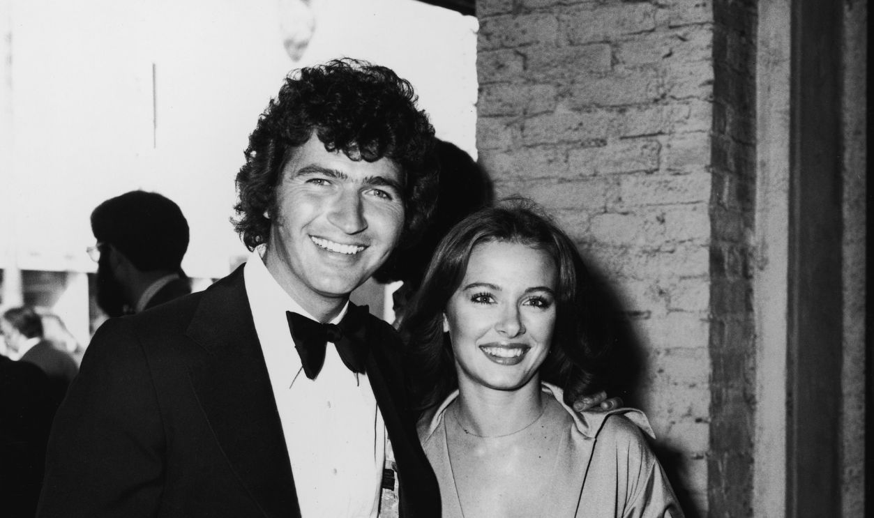 Popular American country and western musician Mac Davis and his wife Sarah at the First Annual American Music Awards held at the Beverly Hilton Hotel, Hollywood, February 19, 1974. The couple divorced in 1976. 