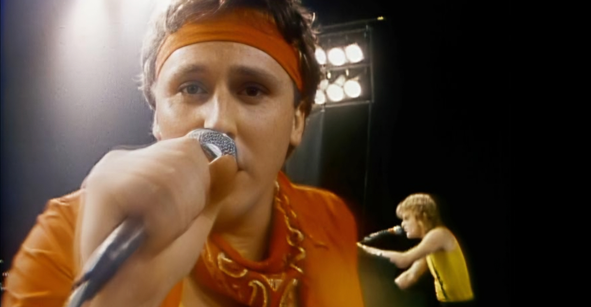 Working for the Weekend, Loverboy