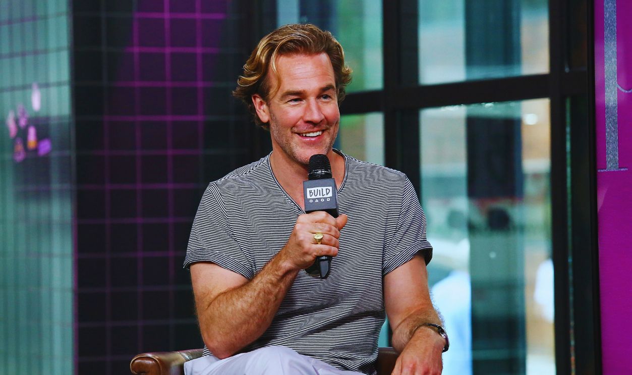 Gettyimages - 997221110, Celebrities Visit Build - July 12, 2018 NEW YORK, NY - JULY 12: Actor James Van Der Beek visits Build studio on July 12, 2018 in New York City.