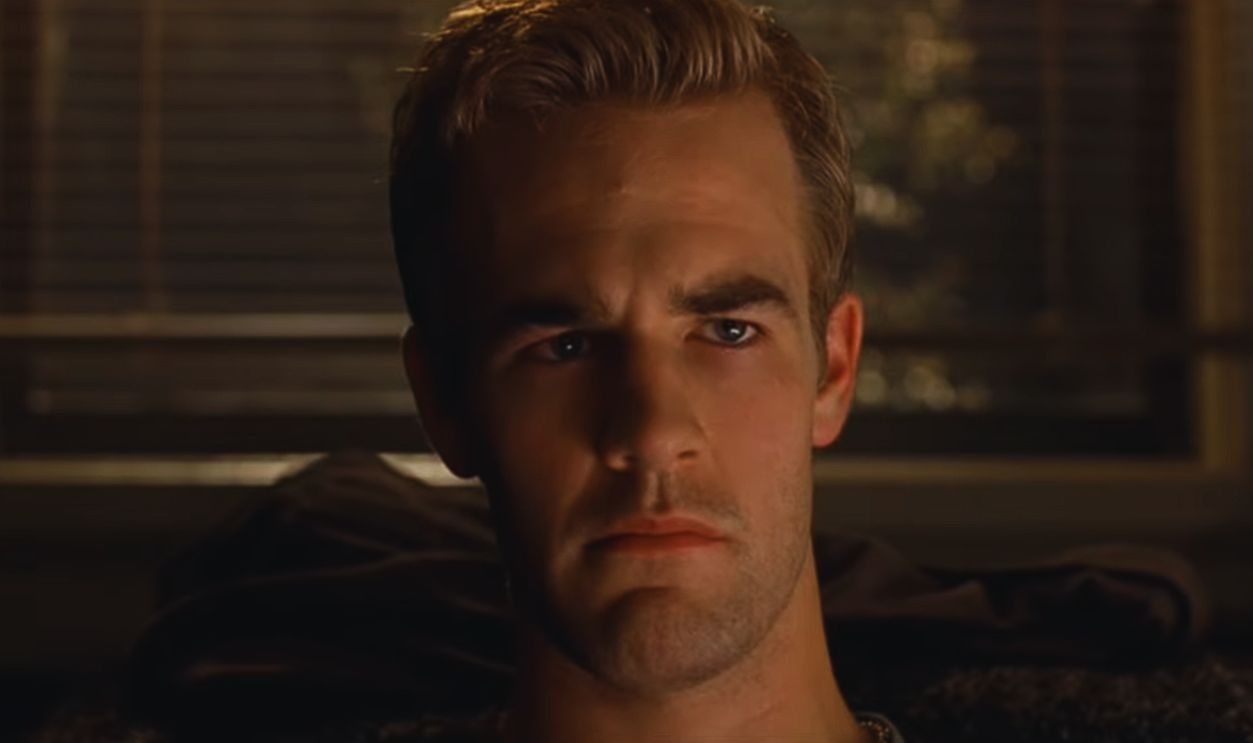 Screenshot from The Rules of Attraction (2002)