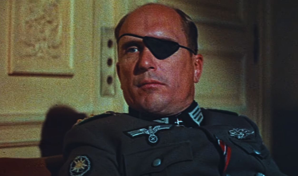 Screenshot from The Eagle Has Landed (1976)