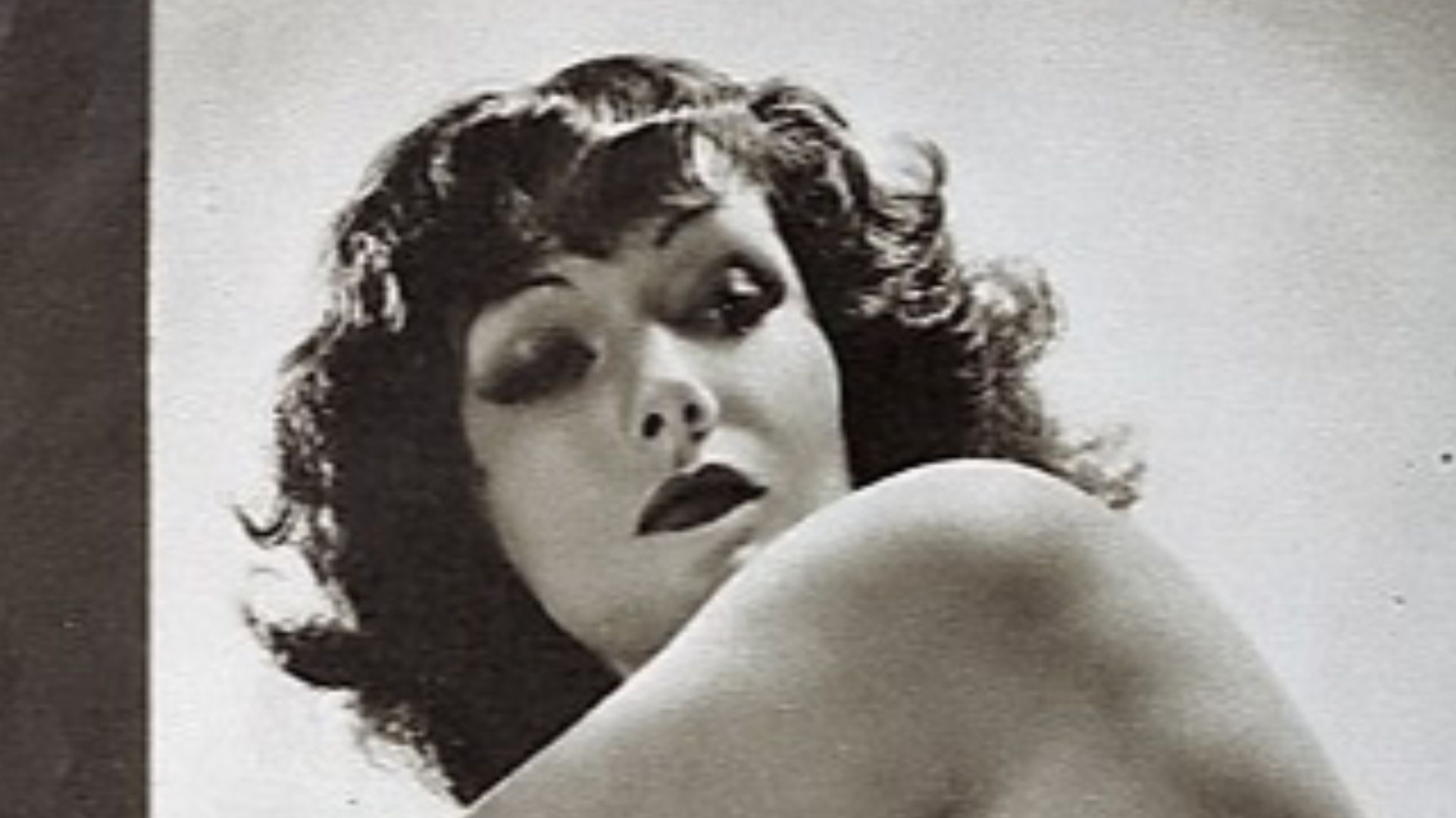 File:Lupe Velez CM133.jpg