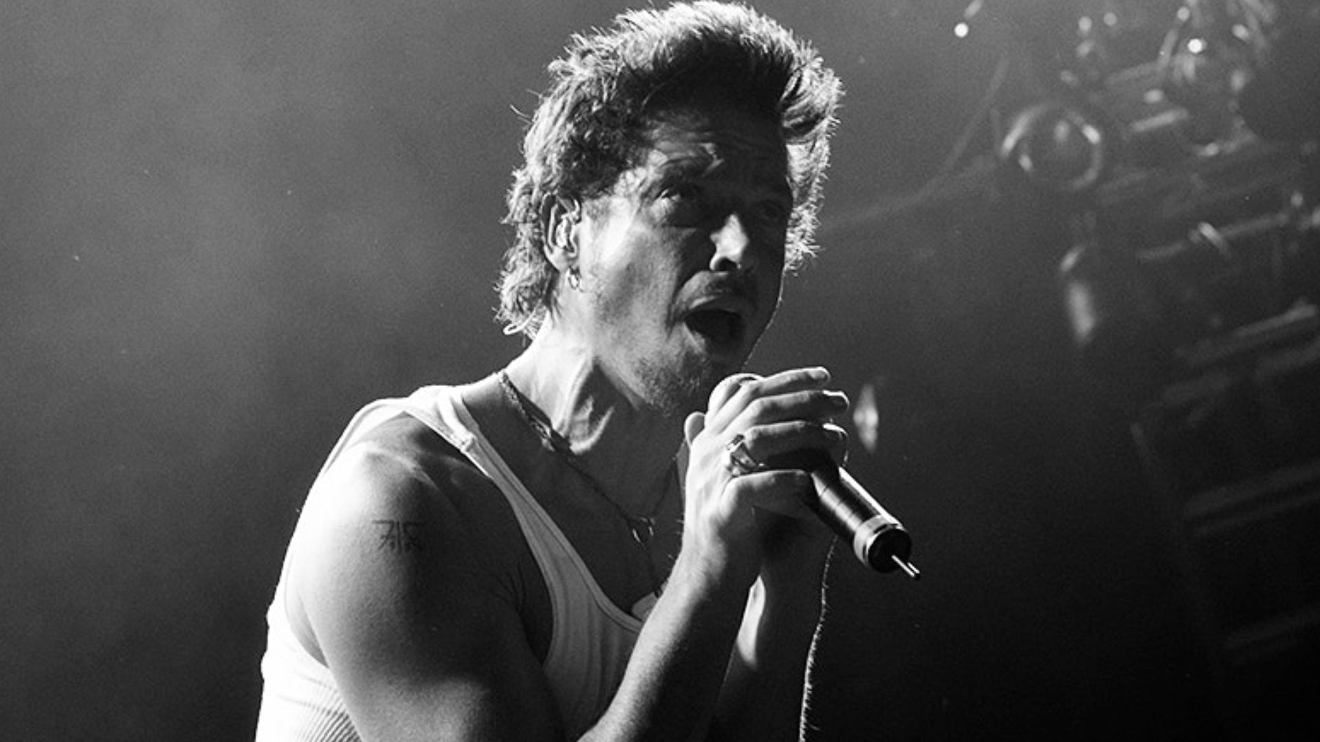 File:Chris Cornell (212441909).jpeg