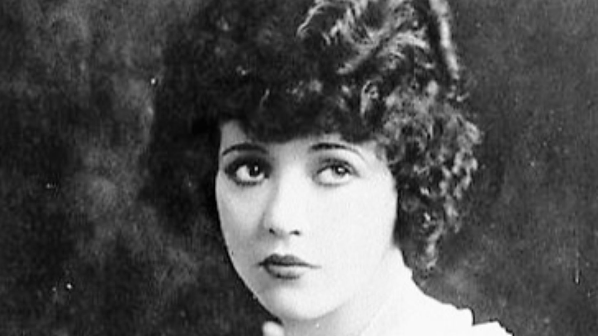 File:Marie Prevost photop621.jpg