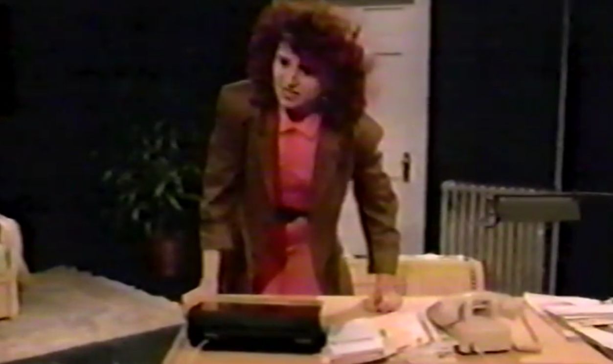 Screenshot from The Tracey Ullman Show (1987-1990) 