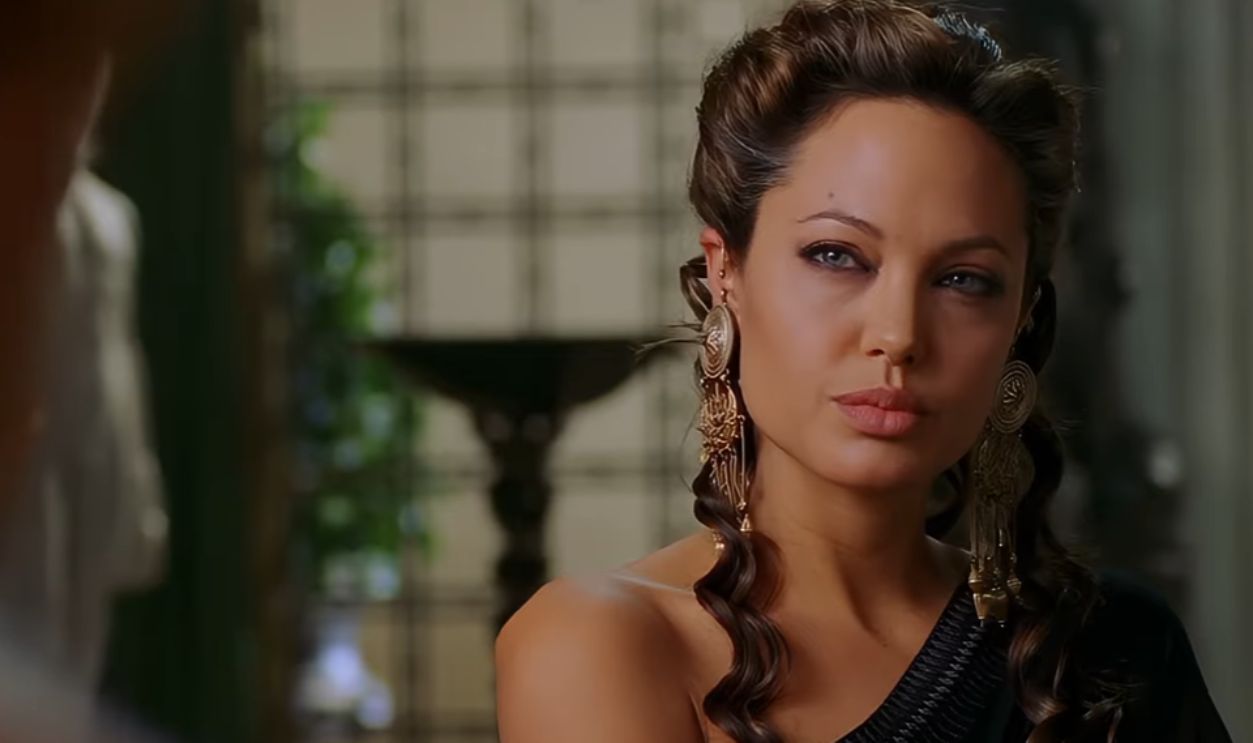 Screenshot from  Alexander (2004)