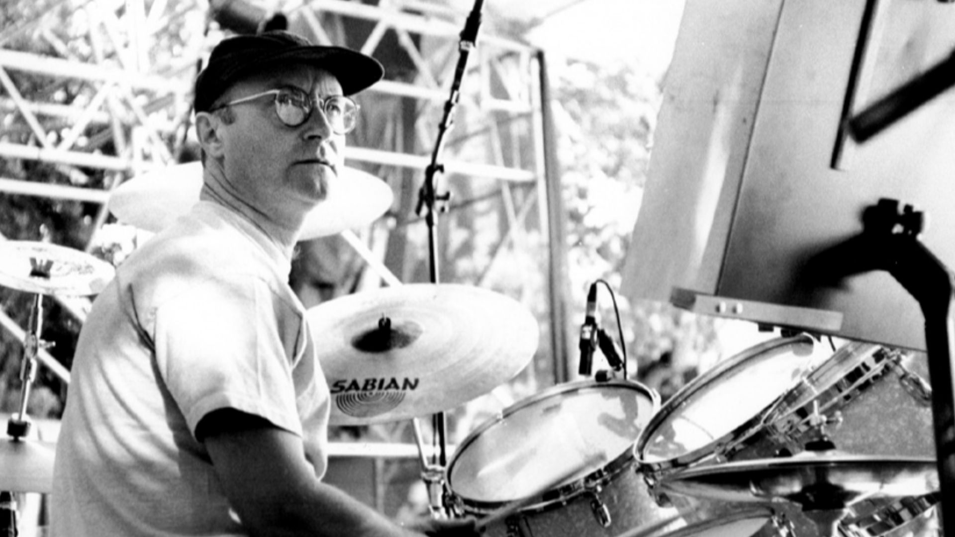 File:Phil Collins.jpg