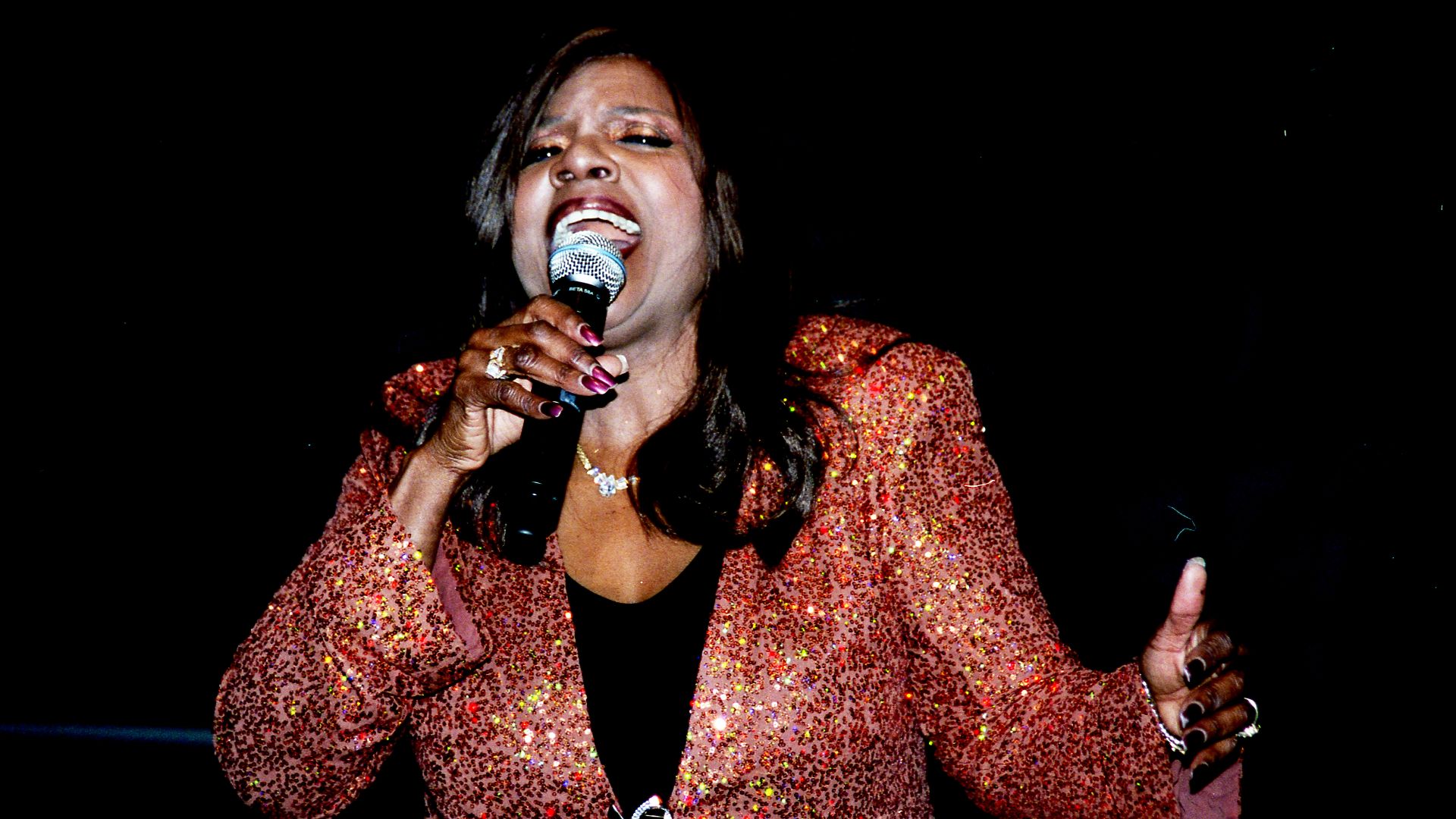 File:GLORIA GAYNOR - SUMMER 2012 (8317897865).jpg