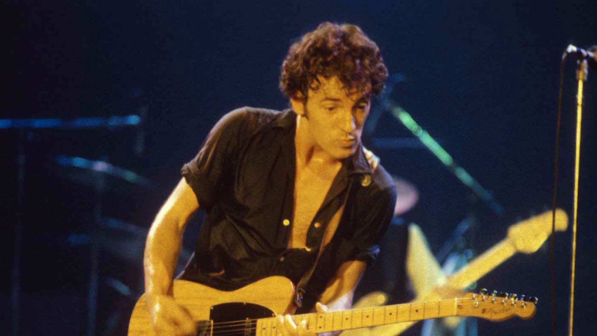 File:Bruce Springsteen at the New Haven Coliseum (7238976872).jpg