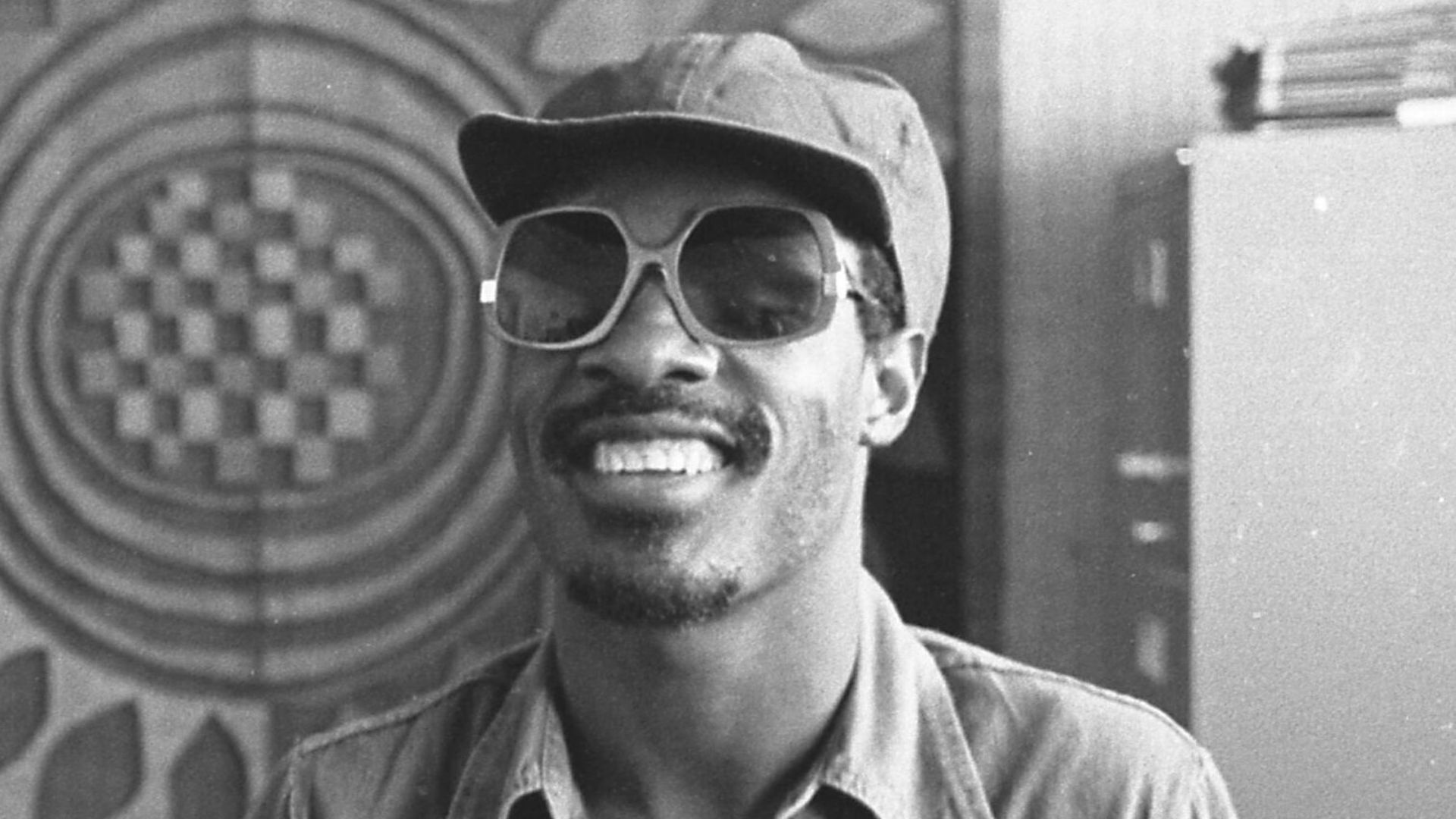 File:Stevie Wonder 1975 (cropped).jpg