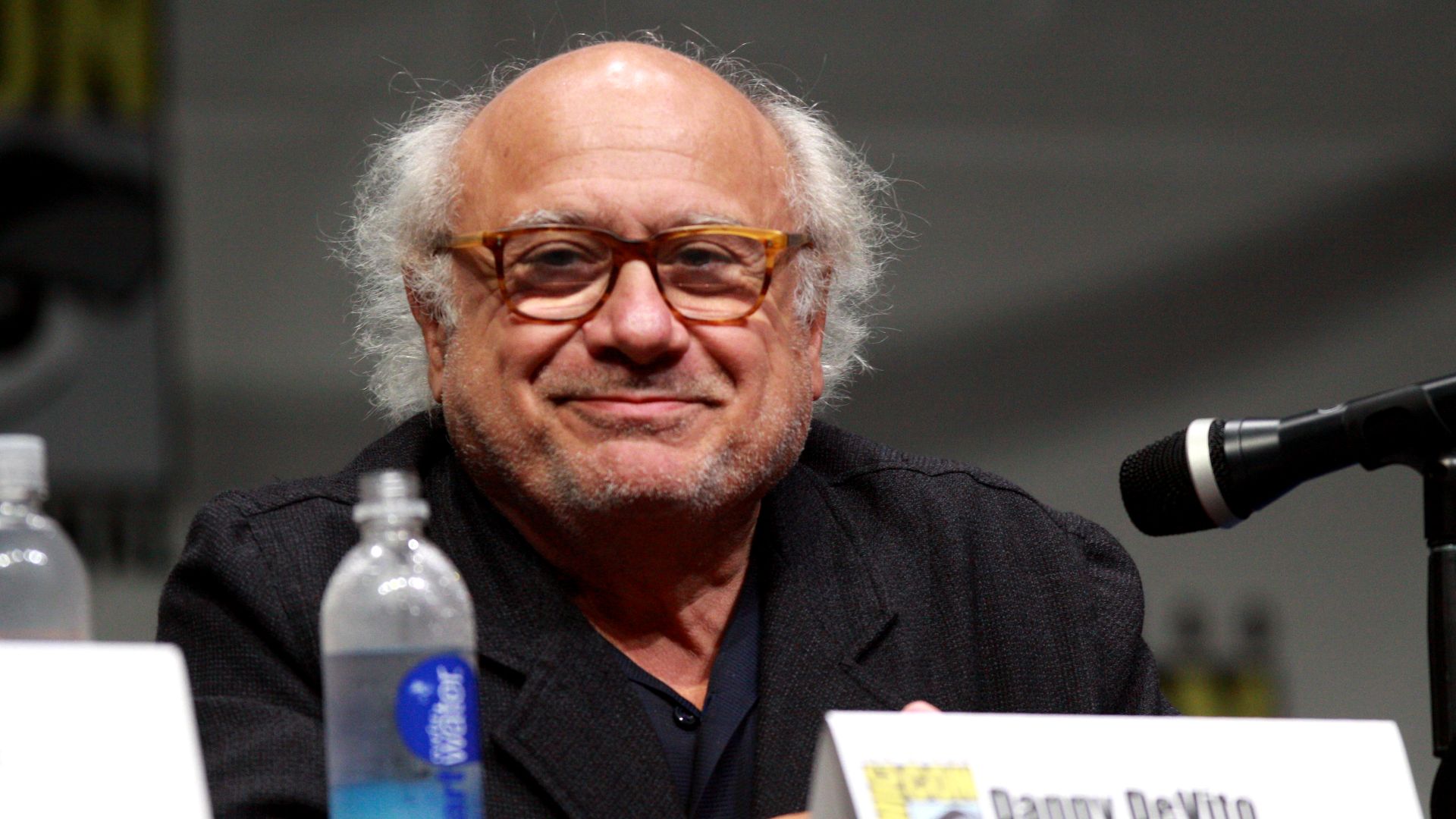 File:Danny DeVito (9363102795).jpg
