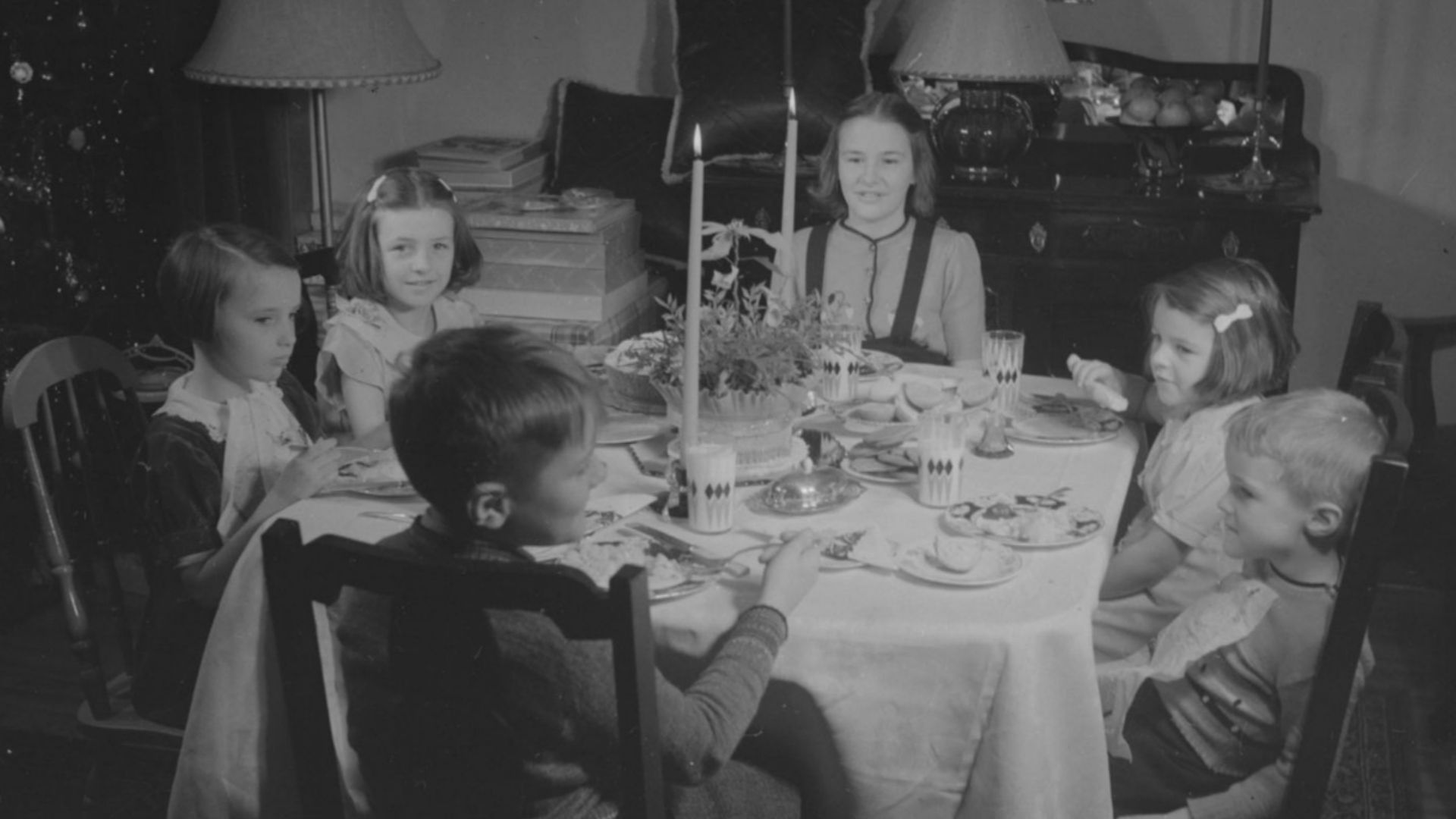 File:Christmas Dinner.jpg