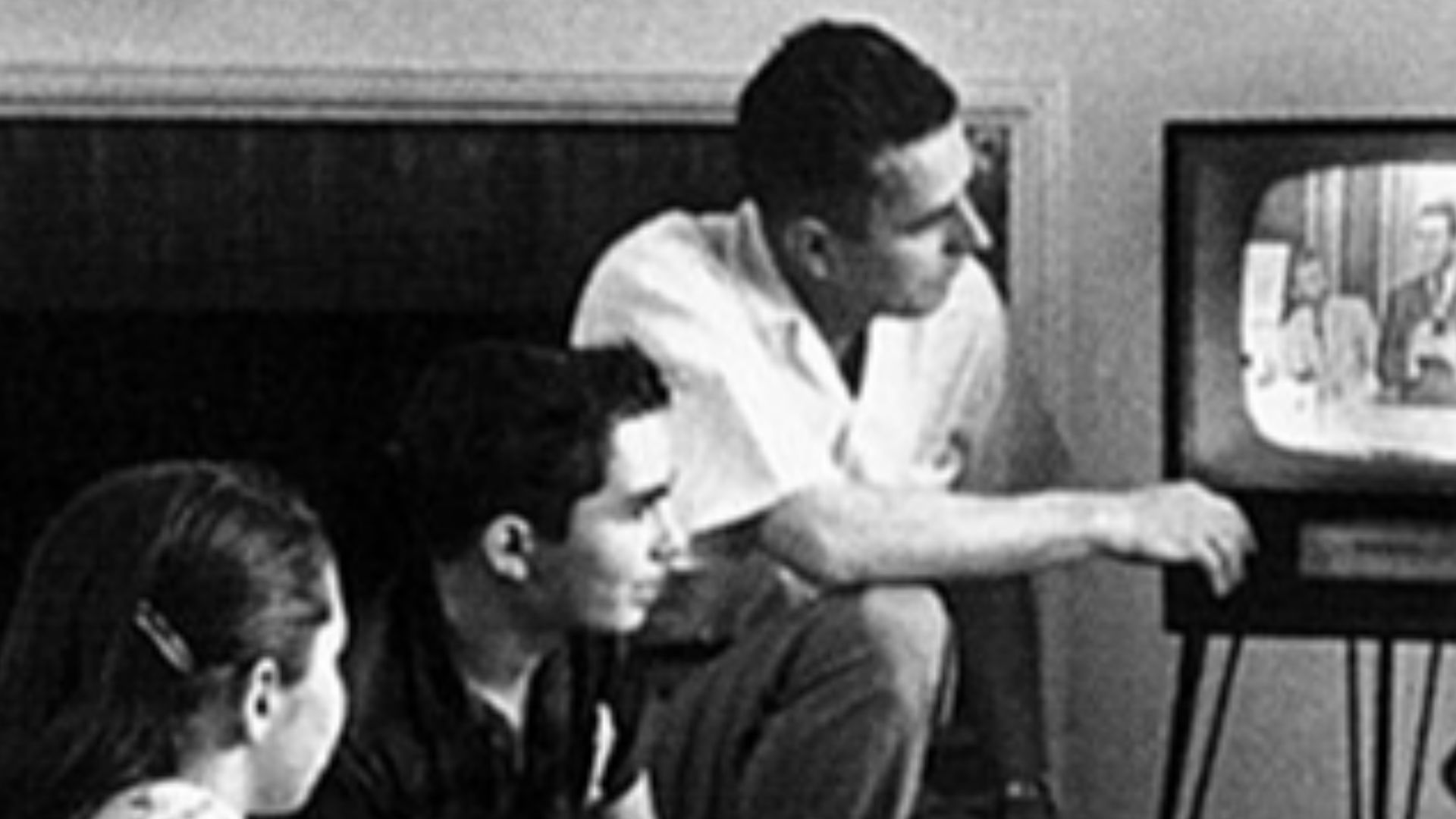 File:Family watching television 1958 cropped2.jpg
