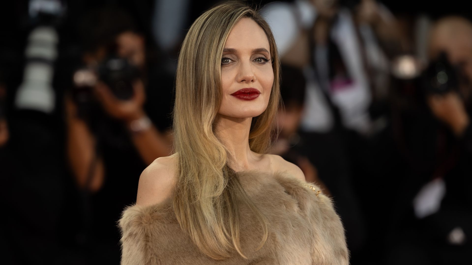 File:Angelina Jolie-64408.jpg